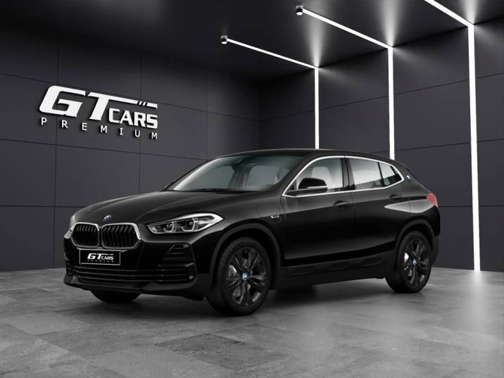 BMW X2 xDrive 25e 2022 negro
