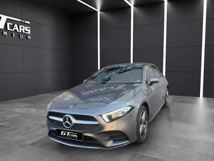 Mercedes-Benz Clase A 250e AMG 2020 gris montaña