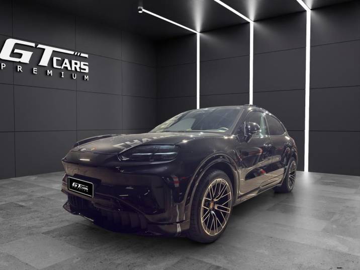 Porsche Cayenne . 2026 negro