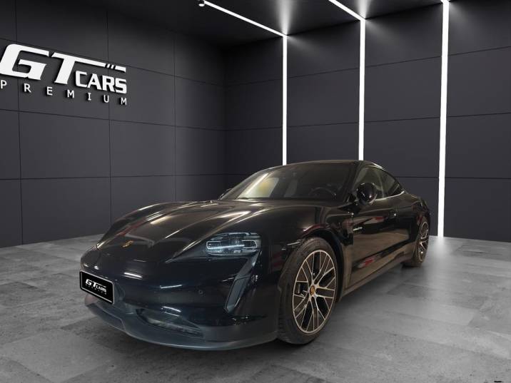 Porsche Taycan . 2021 negro