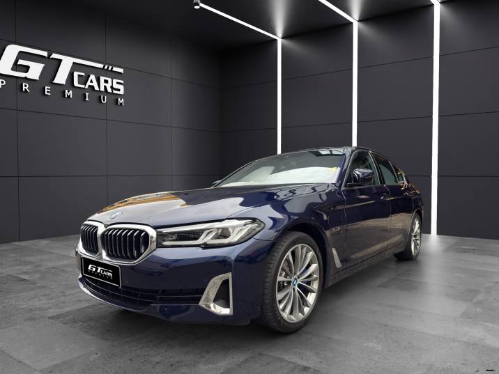 BMW Serie 5  530e 2022 azul