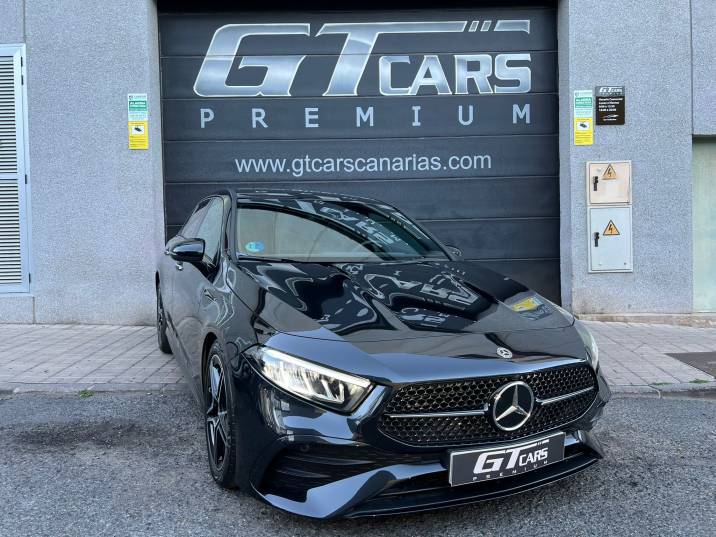 Mercedes-Benz Clase A AMG LINE 2023 negro