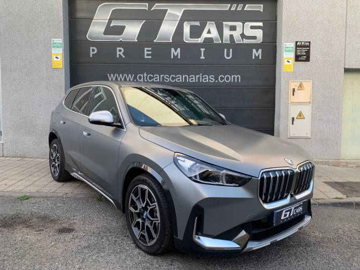 BMW IX1 xDrive30 2023 gris mte