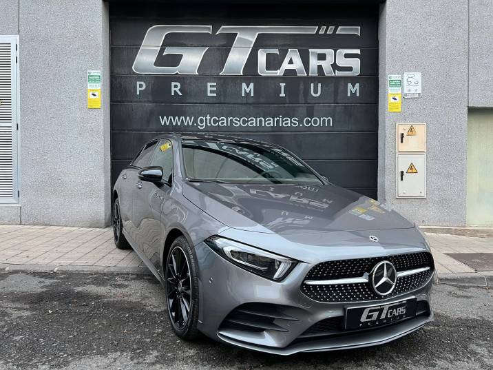 Mercedes-Benz Clase A 250e AMG LINE 2022 gris montaña