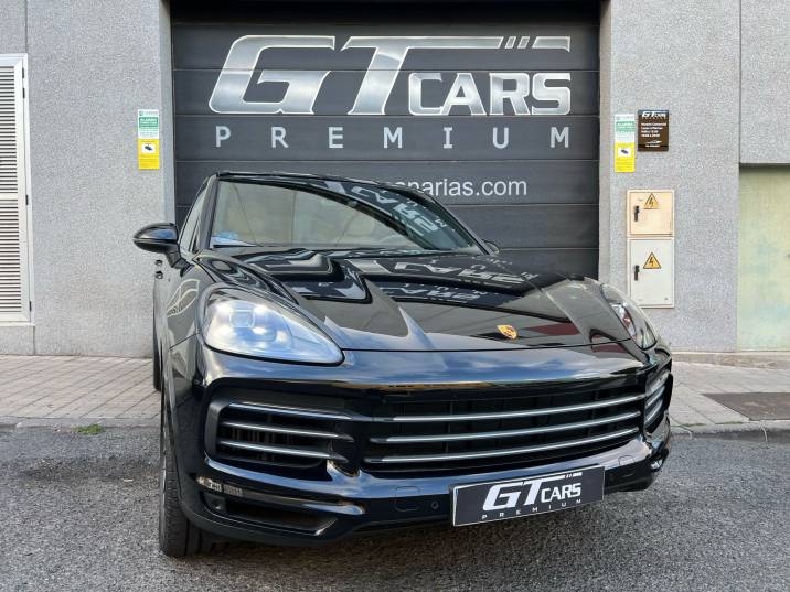 Porsche Cayenne E-HYBRID 2022 negro