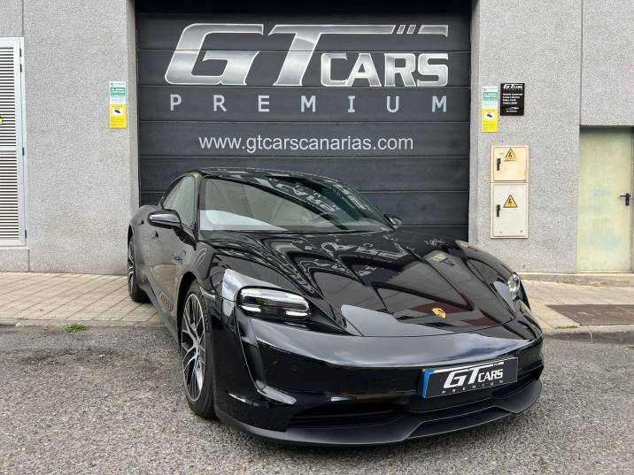 Porsche Taycan . 2023 gris