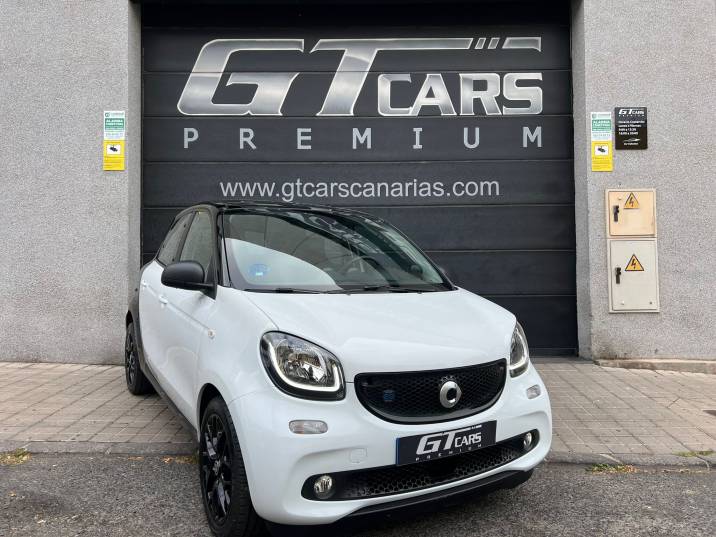 Smart Forfour . 2019 blanco