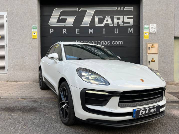Porsche Macan . 2022 blanco