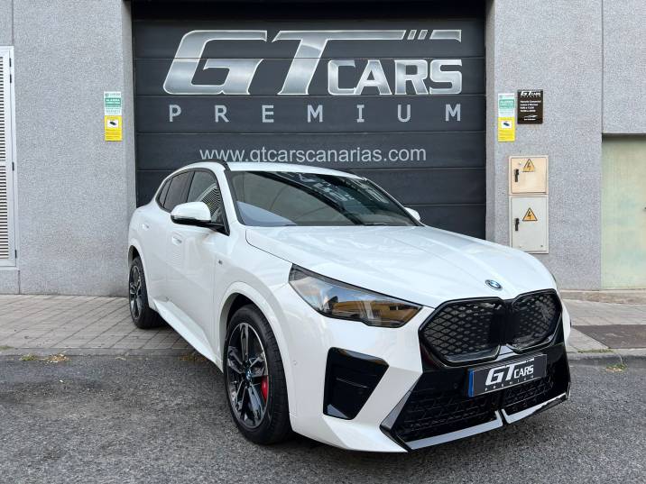 BMW iX2 xDrive 30 M 2024 blanco