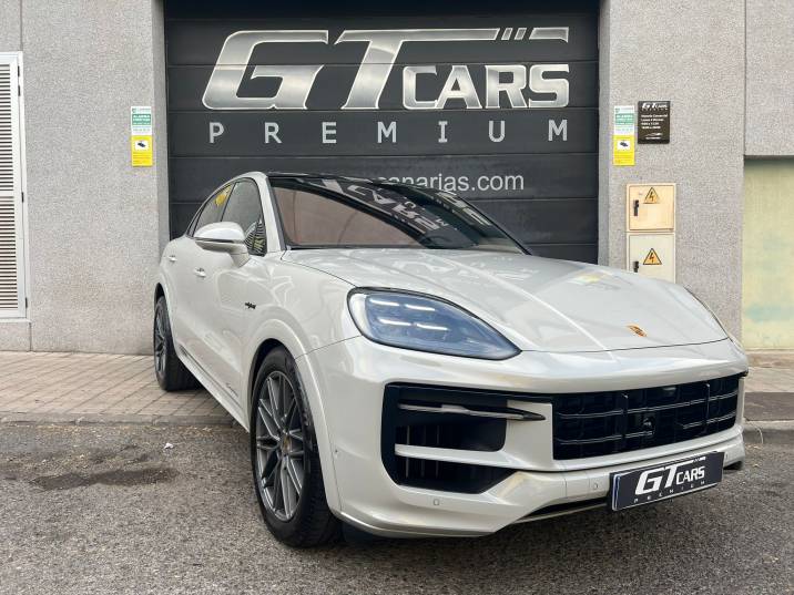 Porsche Cayenne e-hybrid 2023 blanco