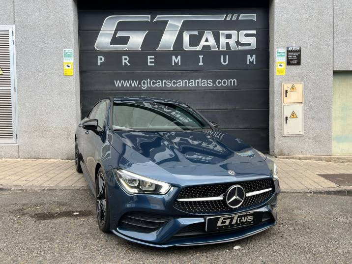 Mercedes-Benz CLA 180 AMG 2019 azul